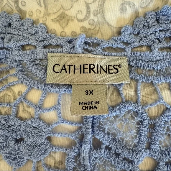 Catherines Women's Plus Size Graceful
Crochet Wrap Size 3X French Blue - Picture 4 of 8